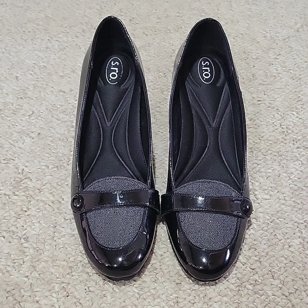 s.r.o. black patent leather heels with gray flannel accent. Size 9.